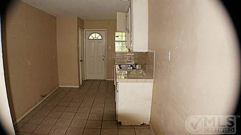 3rd image of 219 Alto Dr