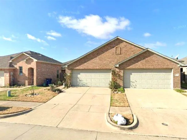 901 Walnut St, Burleson, TX 76028