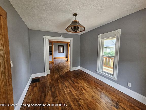 4th image of 1310 W Michigan Ave