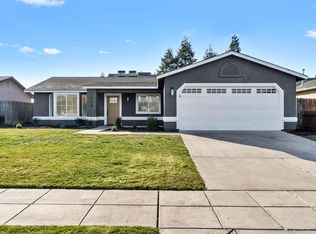 1348 Laguna Way, Madera, CA 93638