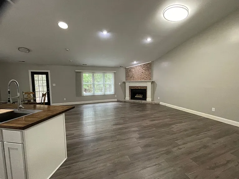 5513 Gondolier Dr — Photo 11