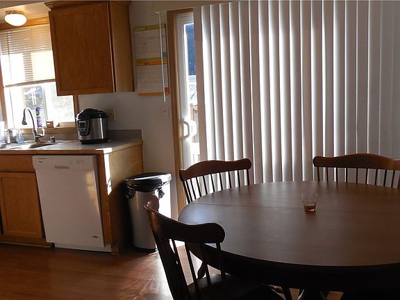 5th image of 721 89th Ave SE