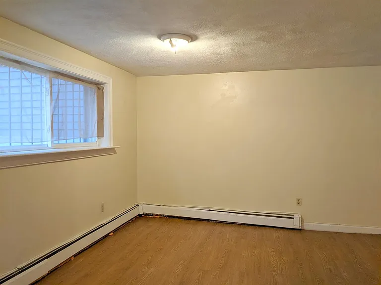 9 Banks St #2 — Photo 8