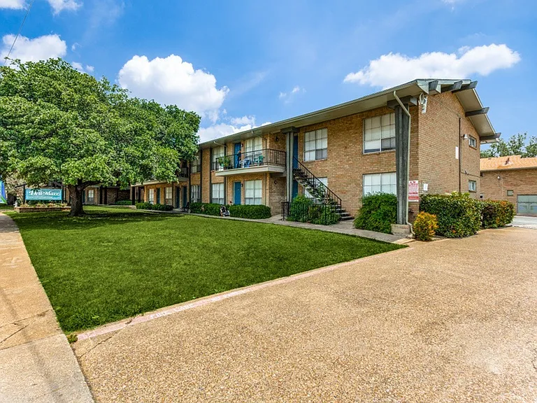 Dell Marr Allandell Apartments