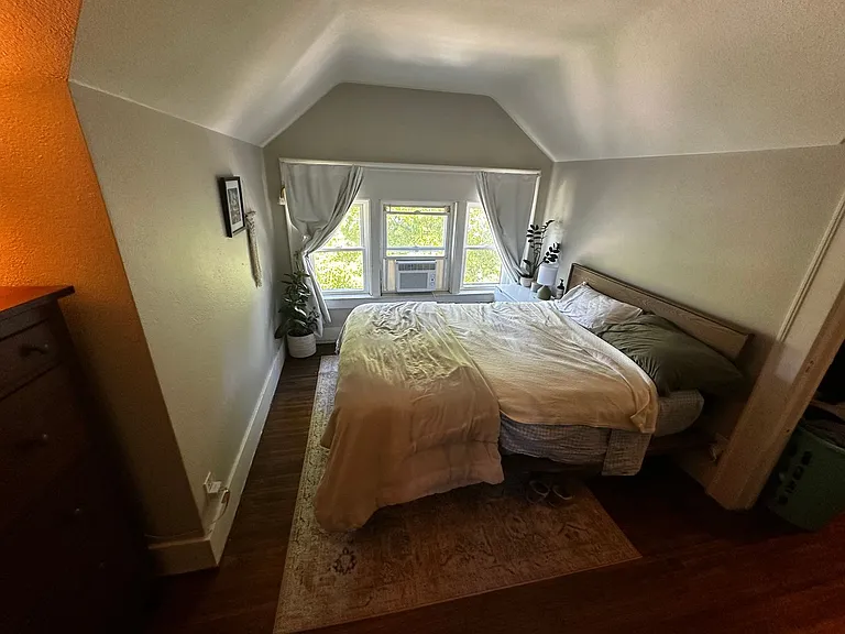 27 Vick Park #A — Photo 13