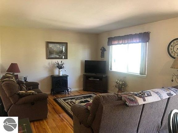 2nd image of 9601 Missouri St #B