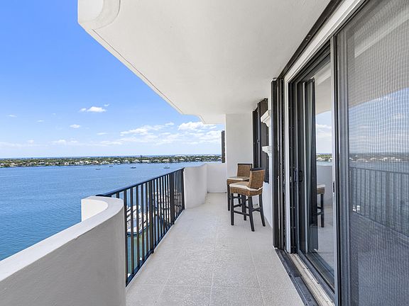 3rd image of 1208 MARINE Way #901