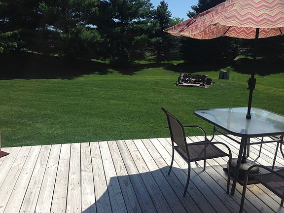 3rd image of 394 Karen Dr