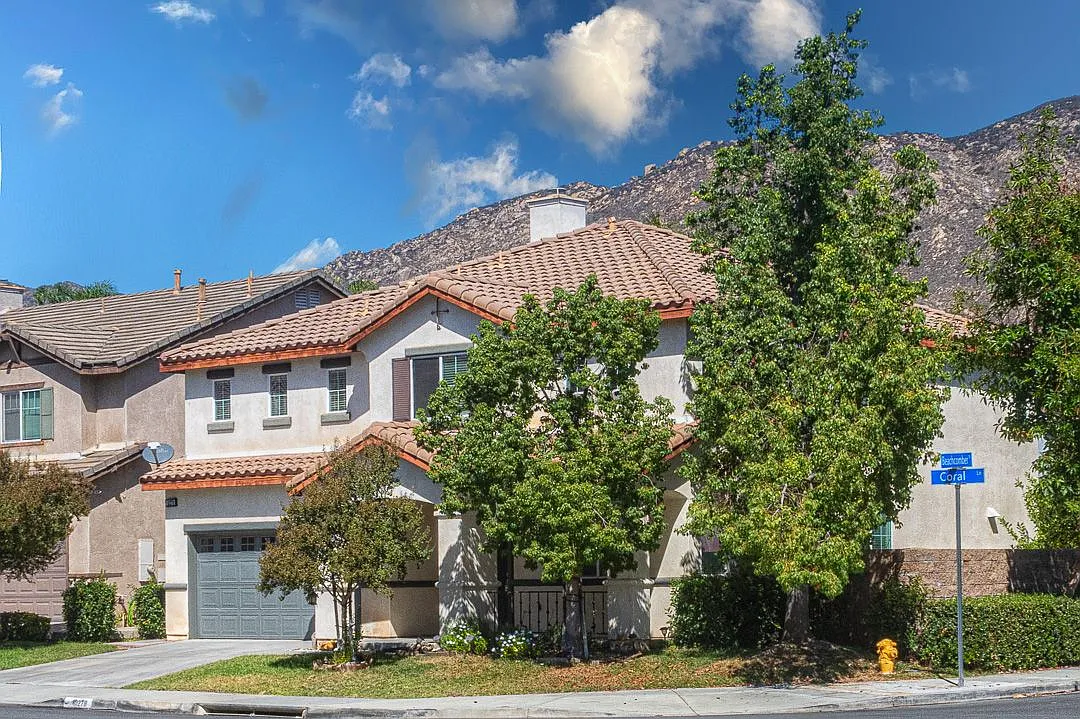 5 bed, 3.0 bath, 2696 sqft, $3,500 — Photo 1