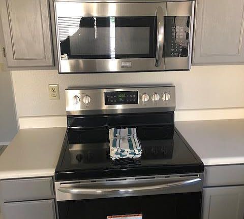 4th image of 3902 E South Fork Dr