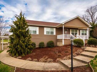 48 Coralburst Ln, Lesage, WV 25537