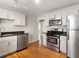 230 L St #1, Boston, MA 02127