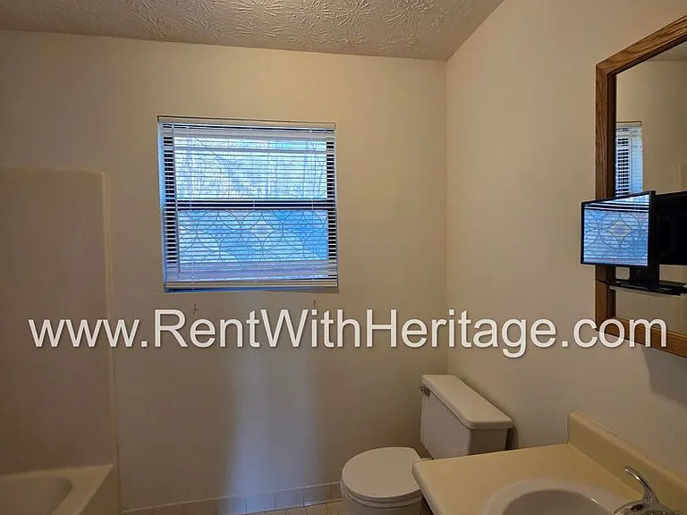 1750 Nutmeg St — Photo 14
