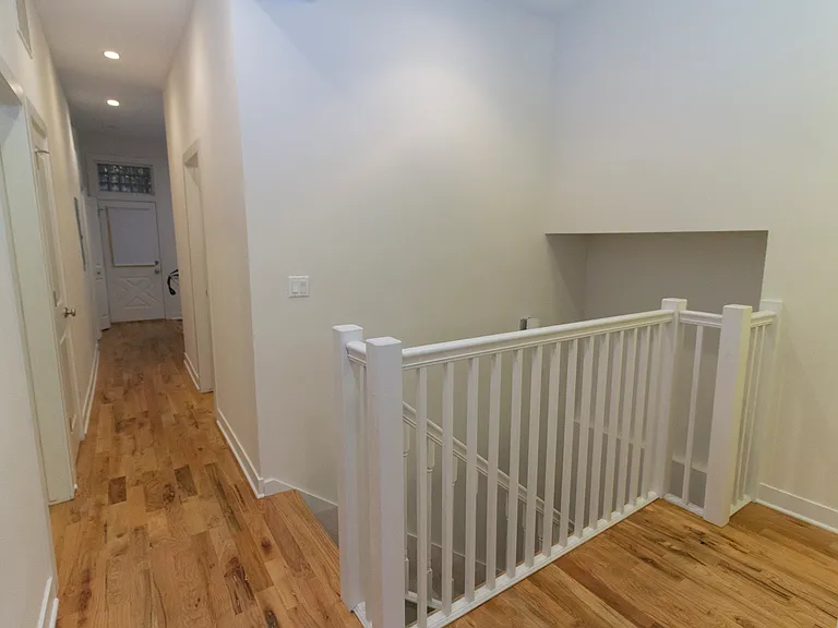 751-53 W Buckingham Pl — Photo 12