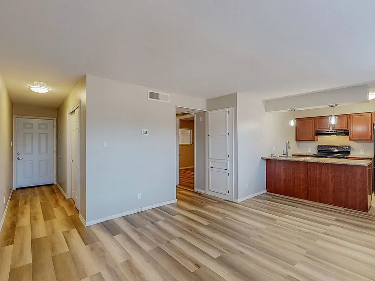 4200 Montgomery Blvd NE #108 — Photo 7
