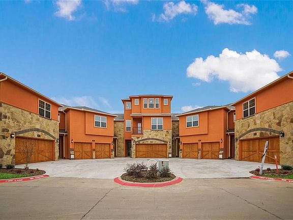 4th image of 2685 Venice Dr Unit 3