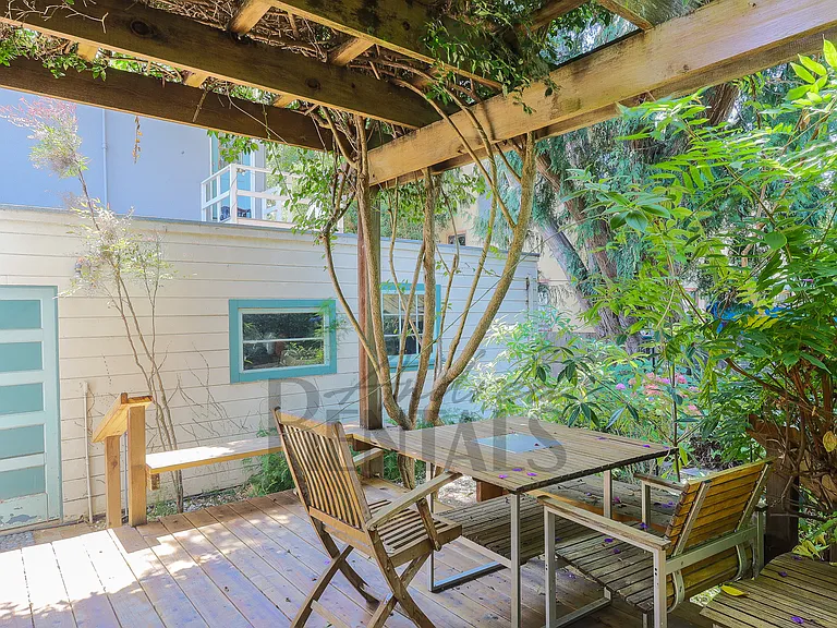 6011 Hillegass Ave — Photo 17