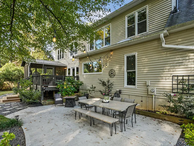 475 Lees Trce SW — Photo 7