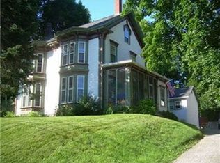 35 Dresden Ave, Gardiner, ME 04345