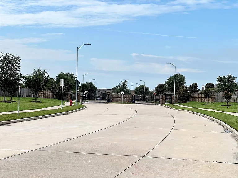 3507 Sunburst Ct — Photo 48