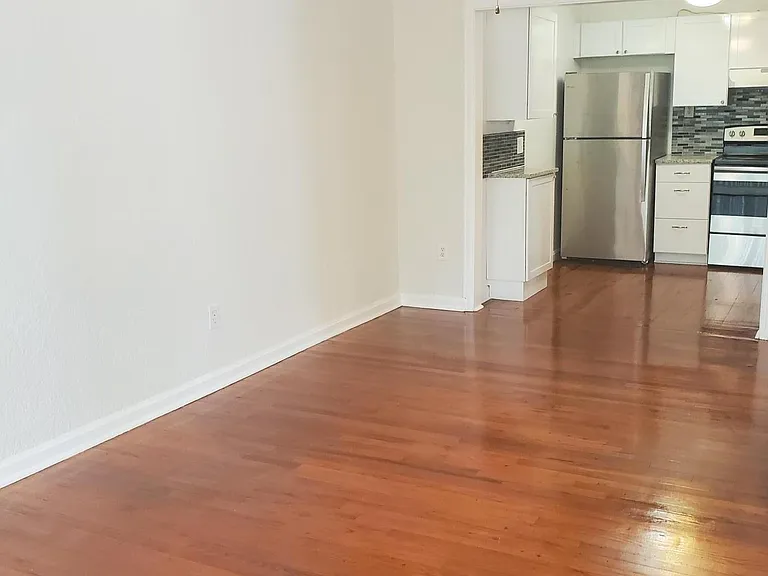 3911 W Morrison Ave — Photo 5