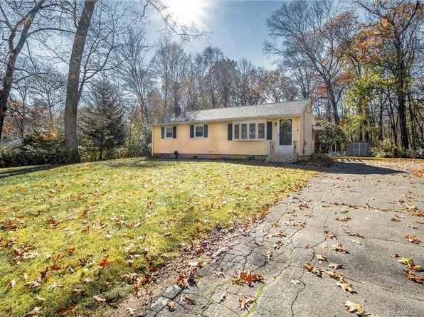 96 Virginia Lane, Tolland, CT 06084