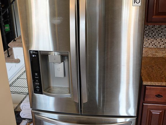 Eurostyle Refrigerator