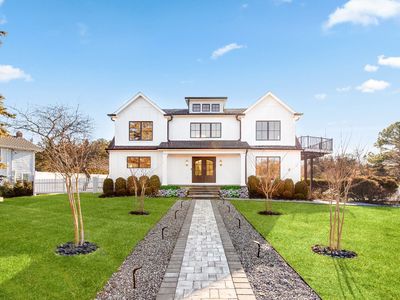 32 Inlet Rd E, Southampton, NY, 11968