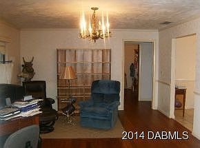 4th image of 1414 N Beach St