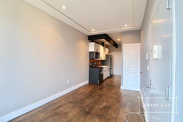 Rented by Grand & Co. | media 13