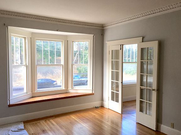 4th image of 5450 Fulton St APT 4