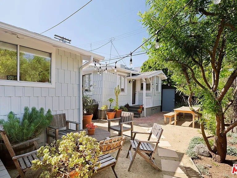 1670 Electric Ave — Photo 36