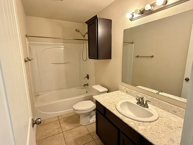 625 Memorial Ct — Photo 12
