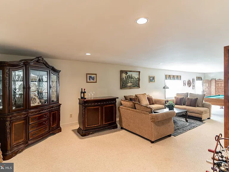 10117 Meyer Point Ter — Photo 27