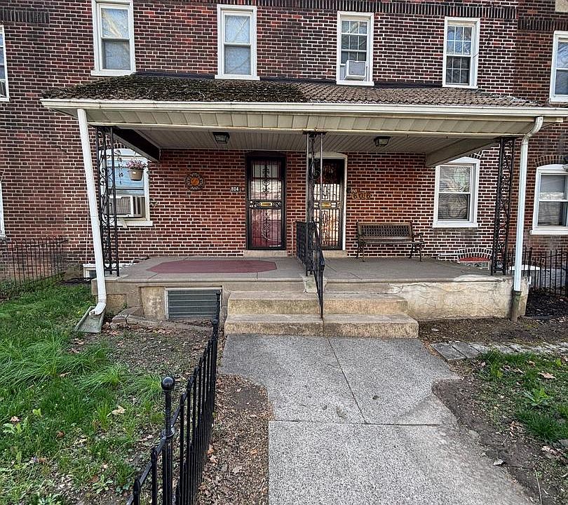 1st image of 804 Kenmore Rd