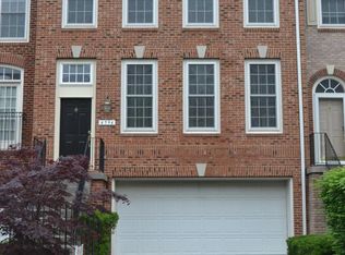 4594 Barringer Pl, Fairfax, VA 22030