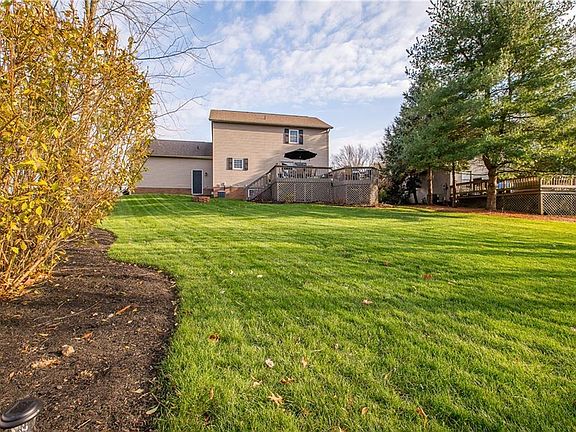 3rd image of 1095 Winkler Dr