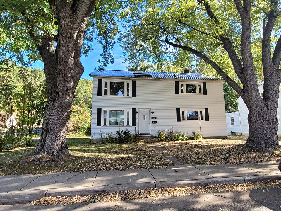 1305 Jefferson Ct