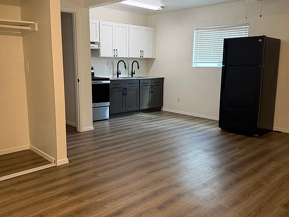 2nd image of 601 N Cameron Ave #4