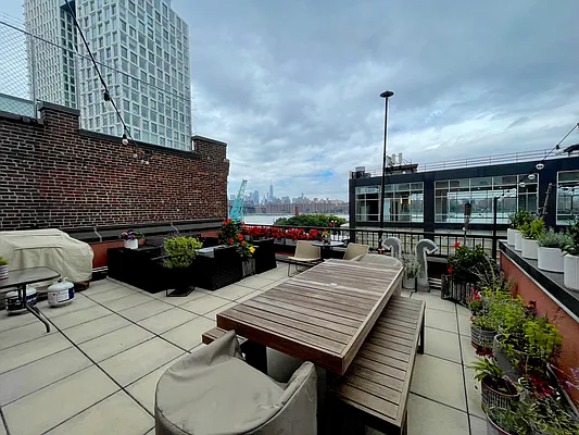 Rented by Ankor Management BH LLC | media 18