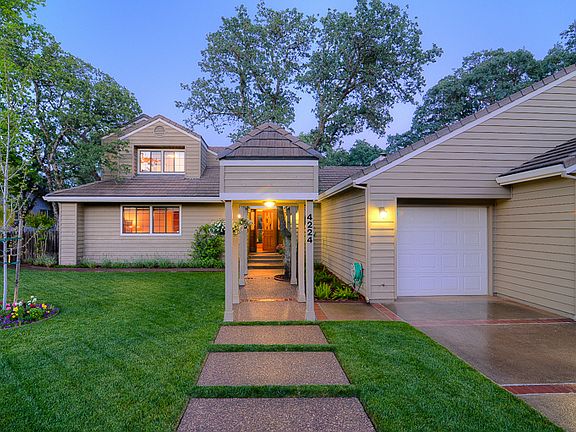 3rd image of 4224 Curragh Oaks Ln