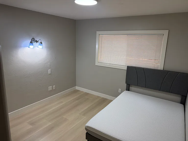 727 S 65th St — Photo 13
