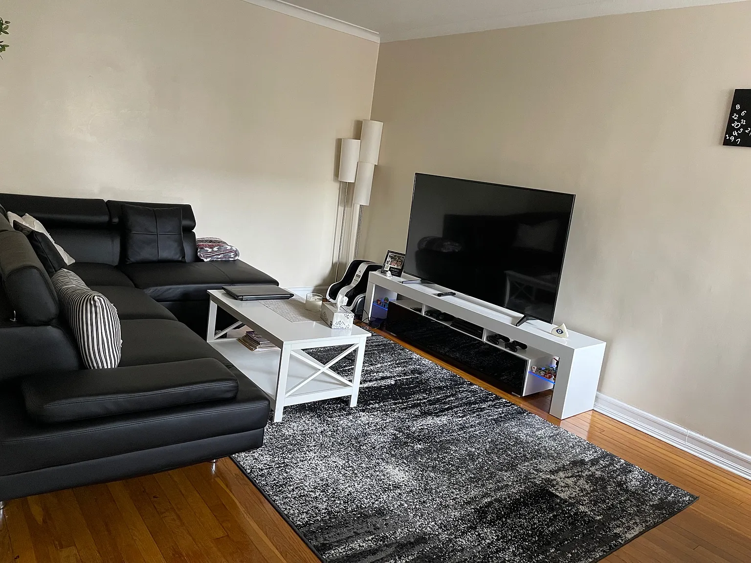 77 Linden Boulevard — Photo 4