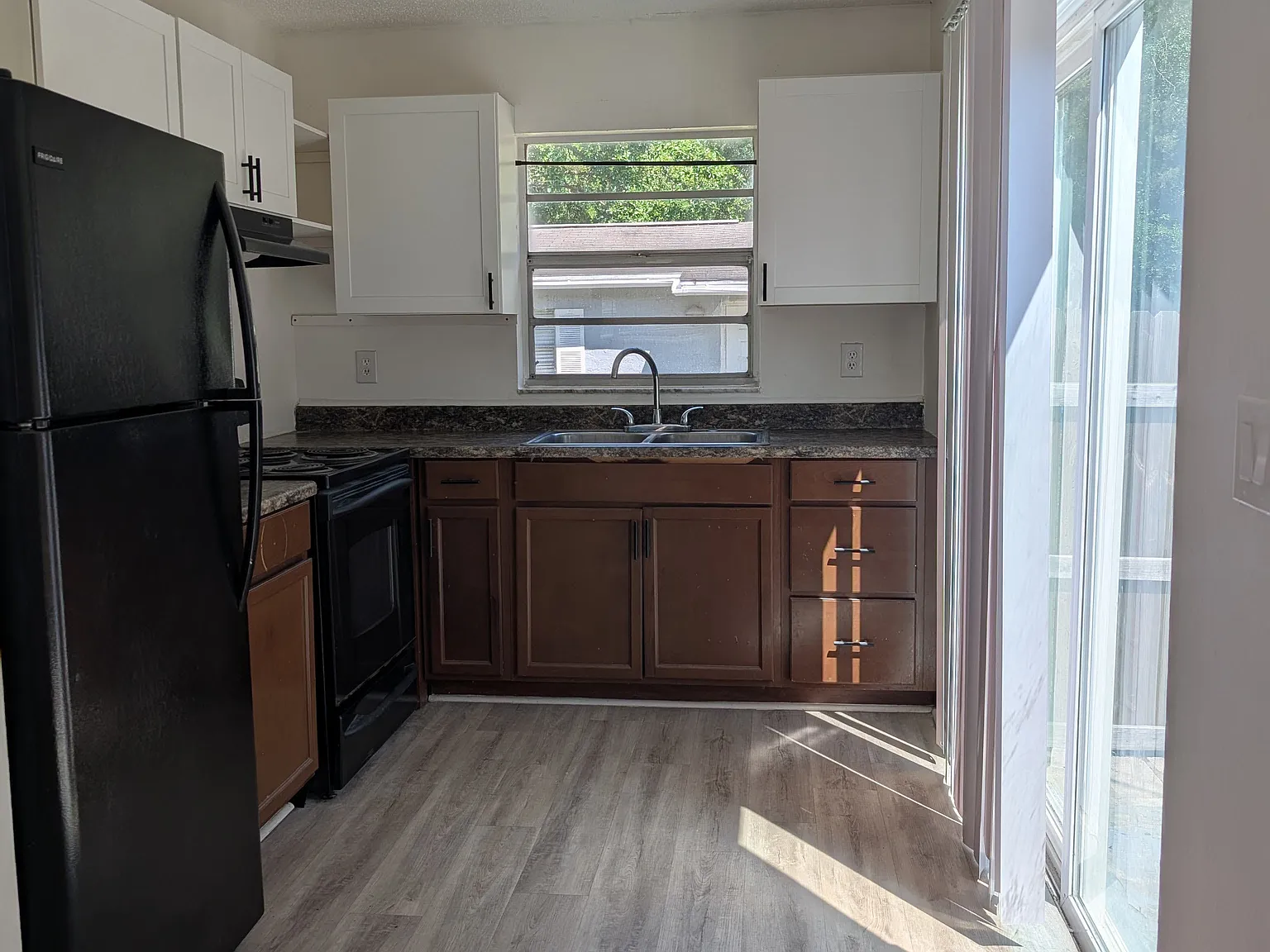 2 bed, 550 sqft, $1,250 — Photo 2