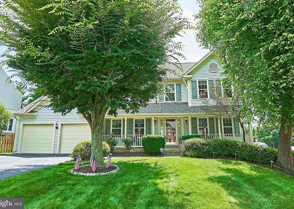 Front porch Colonial