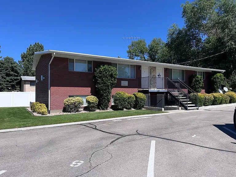 1627 S 740 E #1627 — Photo 9