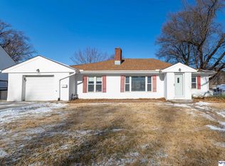 5630 Oak St, Omaha, NE 68106