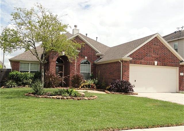 1st image of 2142 Robinwood Dr