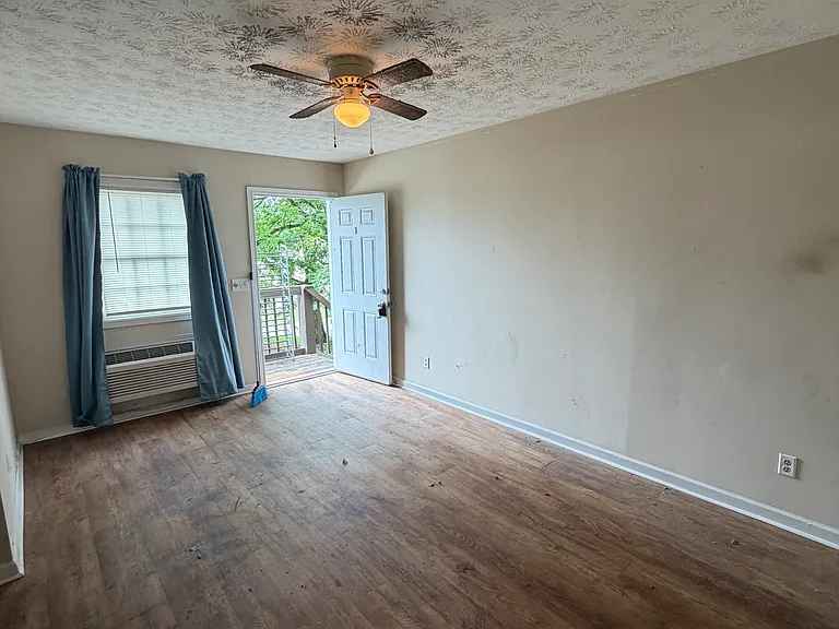 113 Hill St #B — Photo 5
