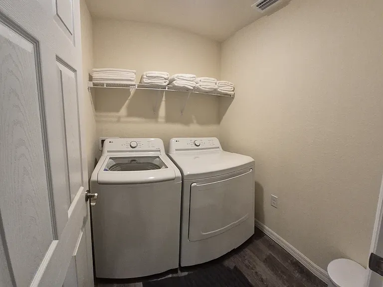 1186 Mission Ln — Photo 22
